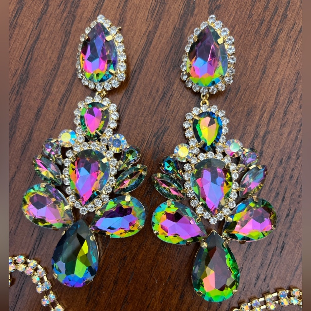 Aratta Elegant Watermelon Glass Statement Earring… - image 1